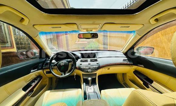 Ra Àlòkù Honda Crosstour Red Ọkọ̀ in Cotonou ni Benin Ra Àlòkù Honda Crosstour Red Ọkọ̀ in Cotonou ni Benin