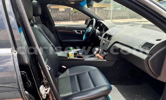 Ra Àlòkù Mercedes-Benz C–Class Black Ọkọ̀ in Cotonou ni Benin Ra Àlòkù Mercedes-Benz C–Class Black Ọkọ̀ in Cotonou ni Benin