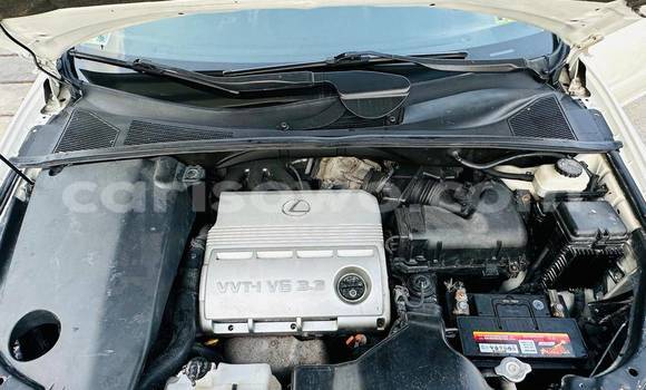 Ra Àlòkù Lexus RX 330 funfun Ọkọ̀ in Cotonou ni Benin Ra Àlòkù Lexus RX 330 funfun Ọkọ̀ in Cotonou ni Benin