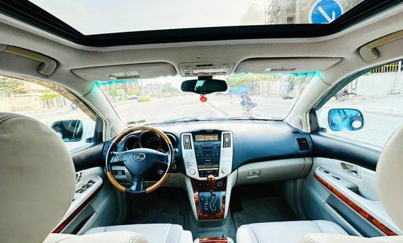 Ra Àlòkù Lexus RX 330 funfun Ọkọ̀ in Cotonou ni Benin Ra Àlòkù Lexus RX 330 funfun Ọkọ̀ in Cotonou ni Benin