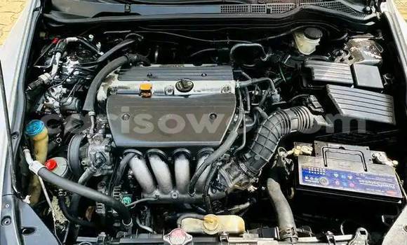 Ra Àlòkù Honda Accord funfun Ọkọ̀ in Cotonou ni Benin Ra Àlòkù Honda Accord funfun Ọkọ̀ in Cotonou ni Benin