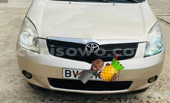 Sayi Na hannu Toyota Verso Sauran Mota in Cotonou a Benin Sayi Na hannu Toyota Verso Sauran Mota in Cotonou a Benin