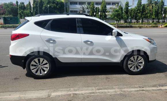 Ra Àlòkù Hyundai Tucson funfun Ọkọ̀ in Cotonou ni Benin Ra Àlòkù Hyundai Tucson funfun Ọkọ̀ in Cotonou ni Benin