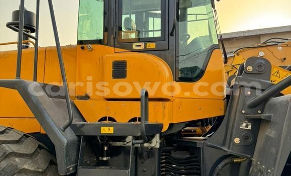 Sayi Sabo Caterpillar 120 Sauran Babbar mota in Cotonou a Benin Sayi Sabo Caterpillar 120 Sauran Babbar mota in Cotonou a Benin