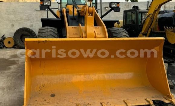 Sayi Sabo Caterpillar 120 Sauran Babbar mota in Cotonou a Benin Sayi Sabo Caterpillar 120 Sauran Babbar mota in Cotonou a Benin