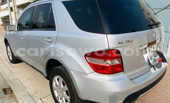 Acheter Occasion Voiture Mercedes-Benz ML–Class Gris à Cotonou, Benin
