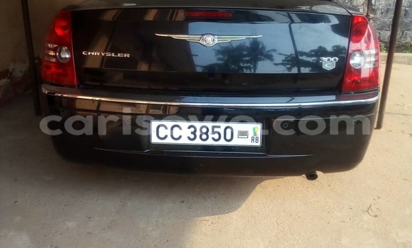 Buy Used Chrysler 300 Black Car in Abomey Calavi in Benign