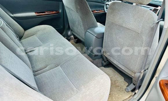 Sayi Na hannu Toyota Camry Azurfa Mota in Cotonou a Benin Sayi Na hannu Toyota Camry Azurfa Mota in Cotonou a Benin