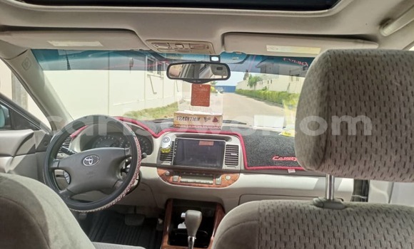 Sayi Na hannu Toyota Corolla Azurfa Mota in Cotonou a Benin Sayi Na hannu Toyota Corolla Azurfa Mota in Cotonou a Benin