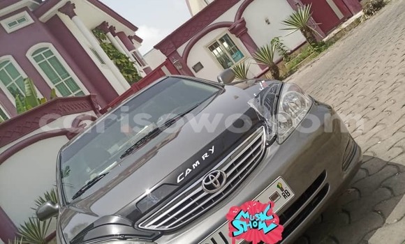 Sayi Na hannu Toyota Corolla Azurfa Mota in Cotonou a Benin Sayi Na hannu Toyota Corolla Azurfa Mota in Cotonou a Benin