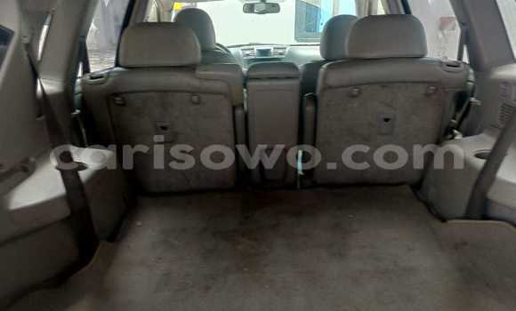 Ra Àlòkù Toyota Highlander funfun Ọkọ̀ in Cotonou ni Benin Ra Àlòkù Toyota Highlander funfun Ọkọ̀ in Cotonou ni Benin