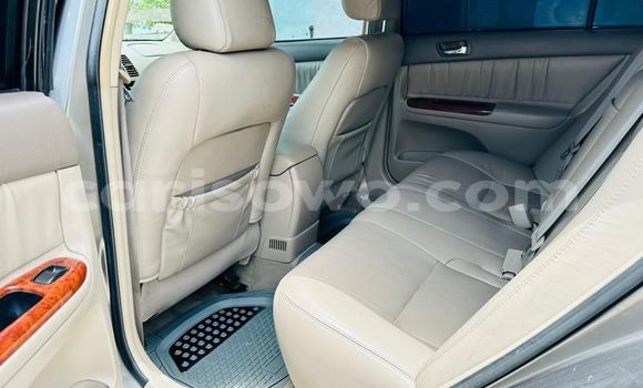 Ra Àlòkù Toyota Camry Silver Ọkọ̀ in Cotonou ni Benin Ra Àlòkù Toyota Camry Silver Ọkọ̀ in Cotonou ni Benin