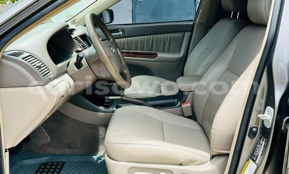 Ra Àlòkù Toyota Camry Silver Ọkọ̀ in Cotonou ni Benin Ra Àlòkù Toyota Camry Silver Ọkọ̀ in Cotonou ni Benin