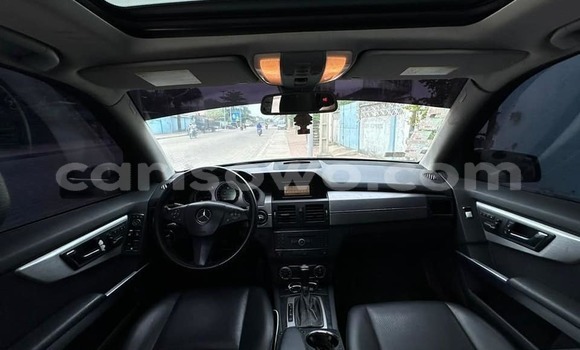 Ra Àlòkù Mercedes-Benz GLK-klasse Black Ọkọ̀ in Cotonou ni Benin Ra Àlòkù Mercedes-Benz GLK-klasse Black Ọkọ̀ in Cotonou ni Benin