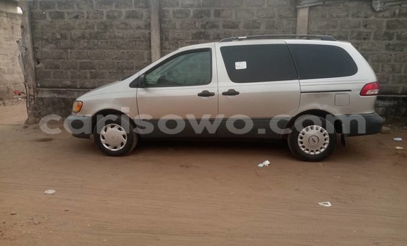 Ra Àlòkù Toyota Sienna Silver Ọkọ̀ in Cotonou ni Benin Ra Àlòkù Toyota Sienna Silver Ọkọ̀ in Cotonou ni Benin