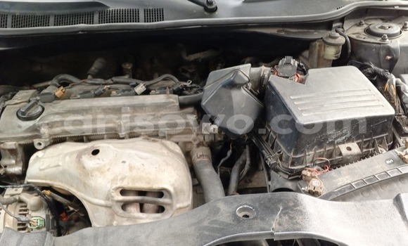 Sayi Na hannu Toyota Camry White Mota in Cotonou a Benin Sayi Na hannu Toyota Camry White Mota in Cotonou a Benin