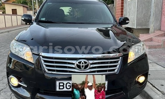Ra Àlòkù Toyota RAV4 Black Ọkọ̀ in Cotonou ni Benin Ra Àlòkù Toyota RAV4 Black Ọkọ̀ in Cotonou ni Benin