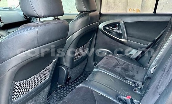 Ra Àlòkù Toyota RAV4 Black Ọkọ̀ in Cotonou ni Benin Ra Àlòkù Toyota RAV4 Black Ọkọ̀ in Cotonou ni Benin