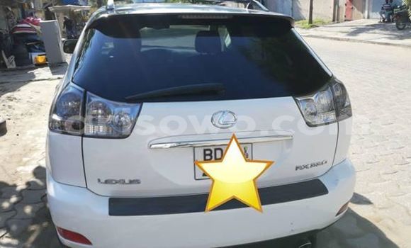 Buy Used Lexus RX 330 White Car in Cotonou in Benign Buy Used Lexus RX 330 White Car in Cotonou in Benign