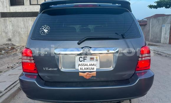 Ra Àlòkù Toyota Highlander Alagara Ọkọ̀ in Cotonou ni Benin Ra Àlòkù Toyota Highlander Alagara Ọkọ̀ in Cotonou ni Benin