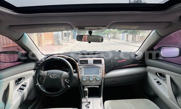 Ra Àlòkù Toyota Camry funfun Ọkọ̀ in Cotonou ni Benin Ra Àlòkù Toyota Camry funfun Ọkọ̀ in Cotonou ni Benin
