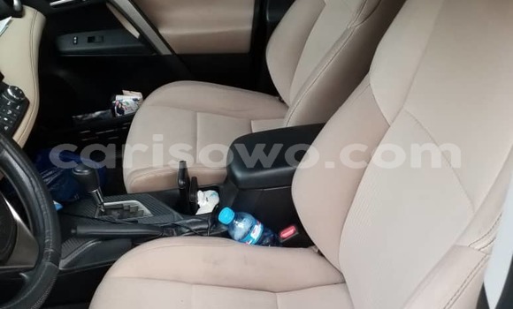 Acheter Occasion Voiture Toyota RAV4 Marron à Cotonou, Benin Acheter Occasion Voiture Toyota RAV4 Marron à Cotonou, Benin