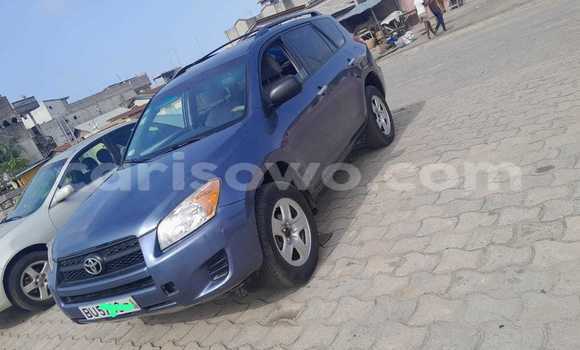 Acheter Occasion Voiture Toyota RAV4 Bleu à Cotonou, Benin Acheter Occasion Voiture Toyota RAV4 Bleu à Cotonou, Benin