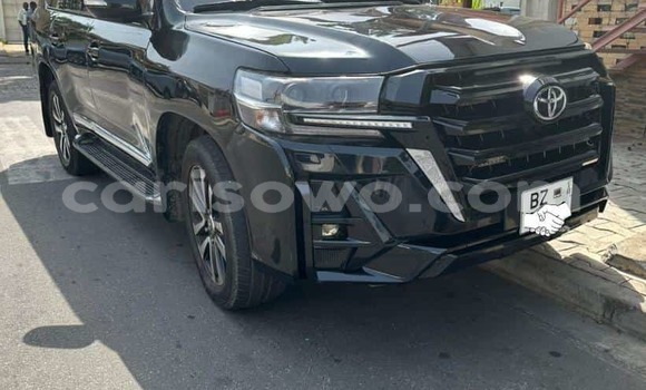 Sayi Na hannu Toyota Land Cruiser Black Mota in Cotonou a Benin Sayi Na hannu Toyota Land Cruiser Black Mota in Cotonou a Benin
