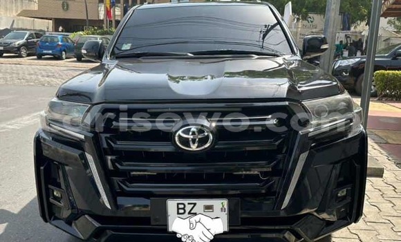 Sayi Na hannu Toyota Land Cruiser Black Mota in Cotonou a Benin Sayi Na hannu Toyota Land Cruiser Black Mota in Cotonou a Benin