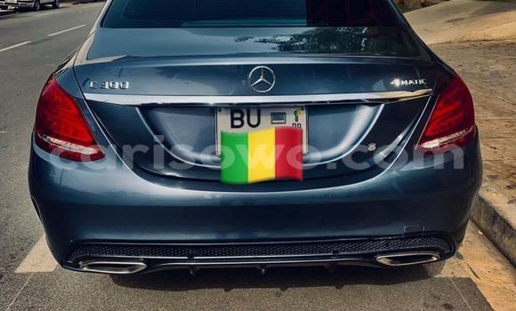 Acheter Occasion Voiture Mercedes-Benz 300–Series Noir à Cotonou, Benin