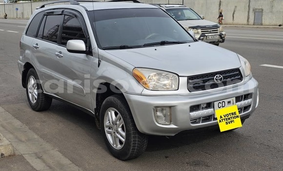 Ra Àlòkù Toyota RAV4 Silver Ọkọ̀ in Cotonou ni Benin Ra Àlòkù Toyota RAV4 Silver Ọkọ̀ in Cotonou ni Benin