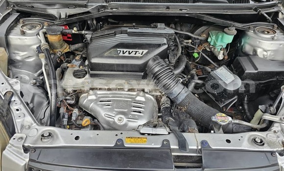 Ra Àlòkù Toyota RAV4 Silver Ọkọ̀ in Cotonou ni Benin Ra Àlòkù Toyota RAV4 Silver Ọkọ̀ in Cotonou ni Benin