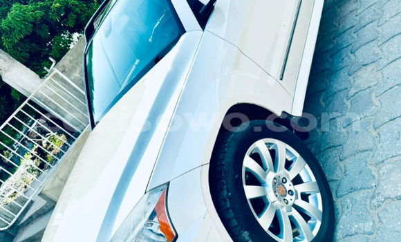 Acheter Occasion Voiture Mercedes-Benz GLE Coupe Blanc à Abomey Calavi, Benin Acheter Occasion Voiture Mercedes-Benz GLE Coupe Blanc à Abomey Calavi, Benin