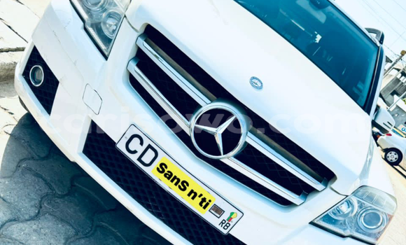 Acheter Occasion Voiture Mercedes-Benz GLE Coupe Blanc à Abomey Calavi, Benin Acheter Occasion Voiture Mercedes-Benz GLE Coupe Blanc à Abomey Calavi, Benin