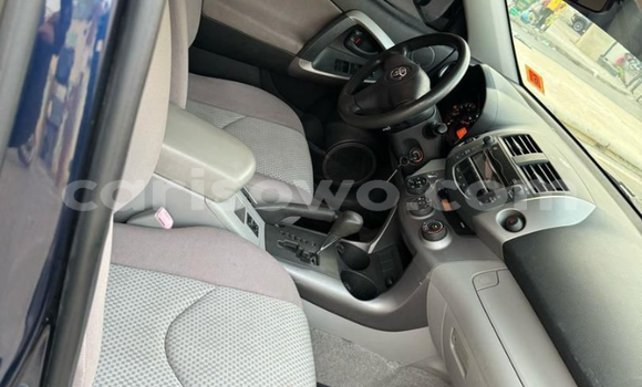 Acheter Occasion Voiture Toyota RAV4 Bleu à Abomey Calavi, Benin Acheter Occasion Voiture Toyota RAV4 Bleu à Abomey Calavi, Benin