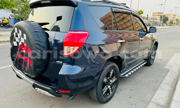 Acheter Occasion Voiture Toyota RAV4 Bleu à Abomey Calavi, Benin Acheter Occasion Voiture Toyota RAV4 Bleu à Abomey Calavi, Benin