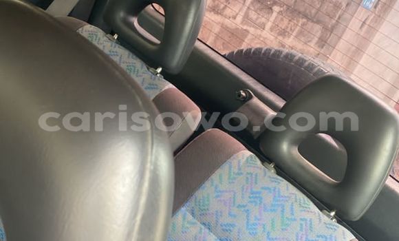 Acheter Occasion Voiture Toyota RAV4 Bleu à Cotonou, Benin Acheter Occasion Voiture Toyota RAV4 Bleu à Cotonou, Benin