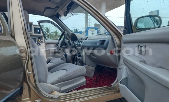 Ra Àlòkù Nissan Micra Brown Ọkọ̀ in Cotonou ni Benin Ra Àlòkù Nissan Micra Brown Ọkọ̀ in Cotonou ni Benin