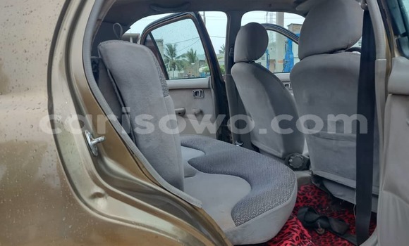 Ra Àlòkù Nissan Micra Brown Ọkọ̀ in Cotonou ni Benin Ra Àlòkù Nissan Micra Brown Ọkọ̀ in Cotonou ni Benin