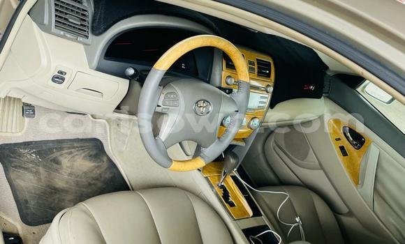 Ra Àlòkù Toyota Camry Silver Ọkọ̀ in Cotonou ni Benin Ra Àlòkù Toyota Camry Silver Ọkọ̀ in Cotonou ni Benin