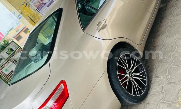 Ra Àlòkù Toyota Camry Silver Ọkọ̀ in Cotonou ni Benin Ra Àlòkù Toyota Camry Silver Ọkọ̀ in Cotonou ni Benin