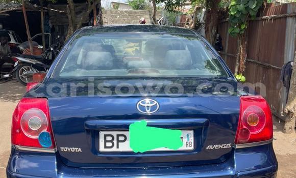 Acheter Occasion Voiture Toyota Avensis Bleu à Cotonou, Benin