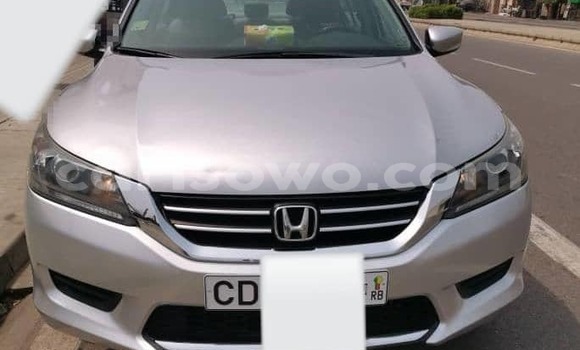 Ra Àlòkù Honda Accord Silver Ọkọ̀ in Cotonou ni Benin Ra Àlòkù Honda Accord Silver Ọkọ̀ in Cotonou ni Benin