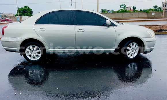 Acheter Occasion Voiture Toyota Avensis Gris à Cotonou, Benin Acheter Occasion Voiture Toyota Avensis Gris à Cotonou, Benin