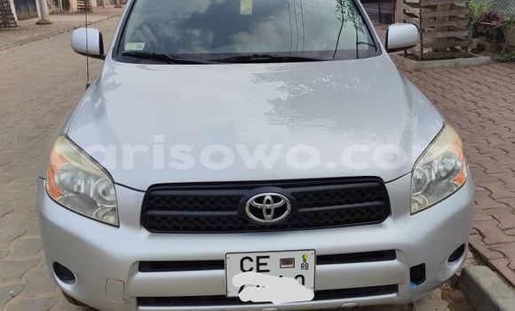 Acheter Occasion Voiture Toyota RAV4 Beige à Cotonou, Benin Acheter Occasion Voiture Toyota RAV4 Beige à Cotonou, Benin
