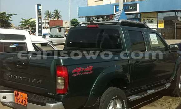 Buy Used Nissan Frontier Green Car in Cotonou in Benign Buy Used Nissan Frontier Green Car in Cotonou in Benign