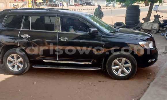 Acheter Occasion Voiture Toyota Highlander Bleu à Cotonou, Benin Acheter Occasion Voiture Toyota Highlander Bleu à Cotonou, Benin