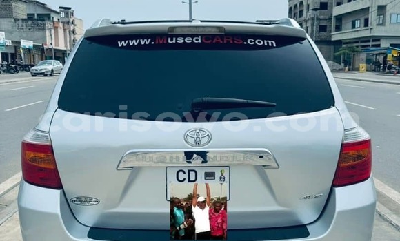 Acheter Occasion Voiture Toyota Highlander Blanc à Cotonou, Benin Acheter Occasion Voiture Toyota Highlander Blanc à Cotonou, Benin