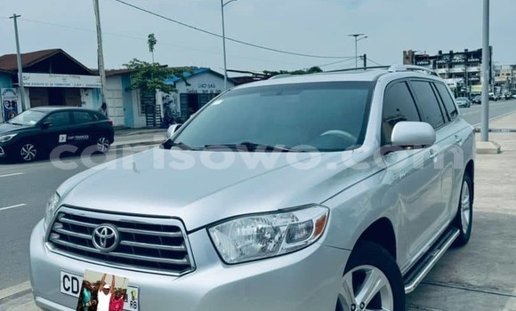 Acheter Occasion Voiture Toyota Highlander Blanc à Cotonou, Benin Acheter Occasion Voiture Toyota Highlander Blanc à Cotonou, Benin