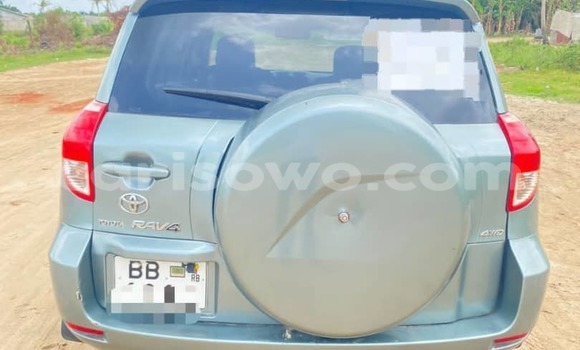 Acheter Occasion Voiture Toyota RAV4 Bleu à Cotonou, Benin Acheter Occasion Voiture Toyota RAV4 Bleu à Cotonou, Benin